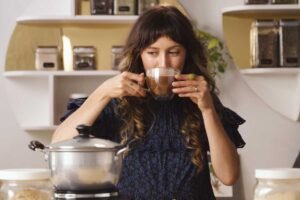 Rachelle Robinett, RH